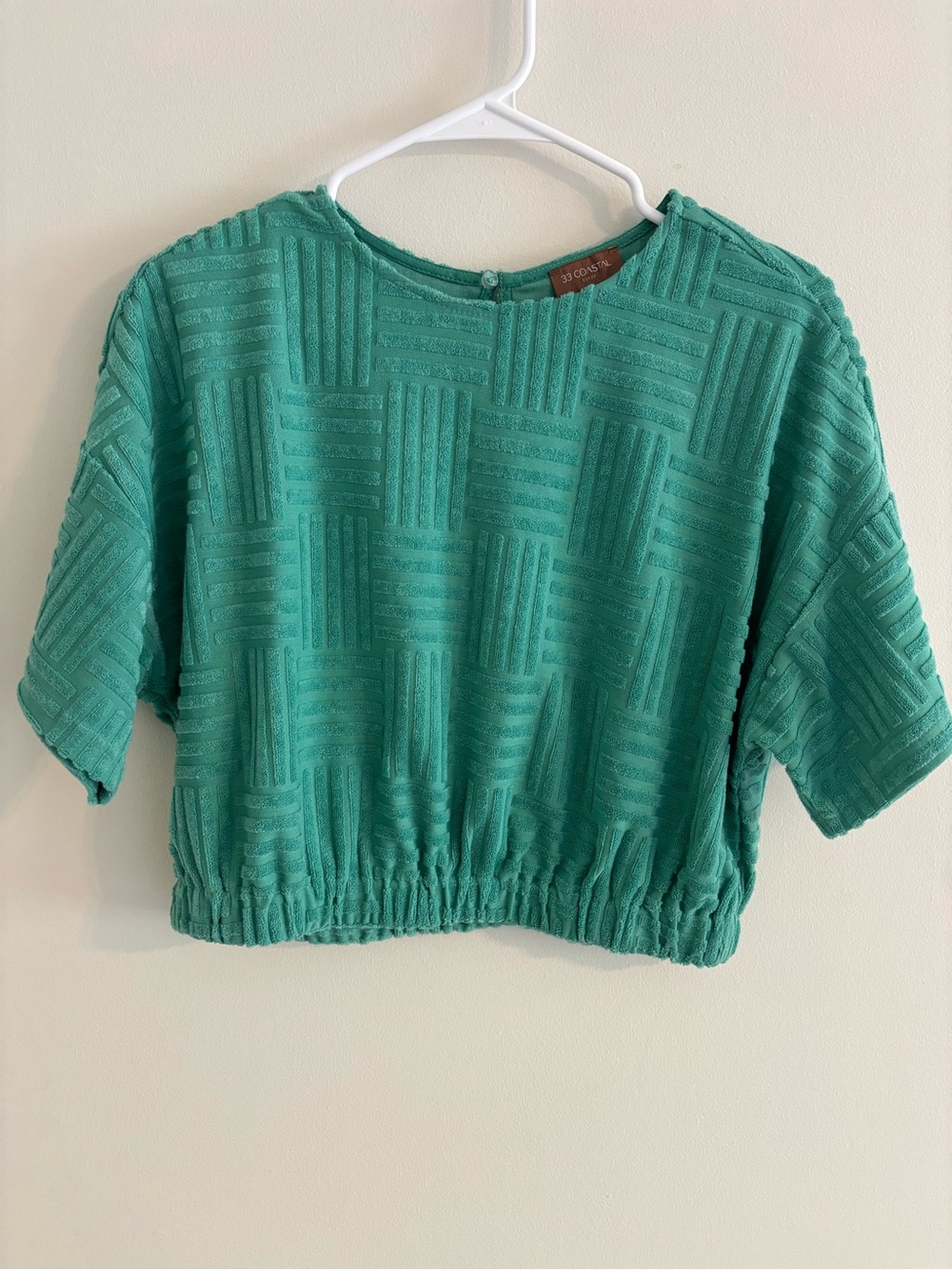 33 Coastal Cropped Textured Green Top Size Large